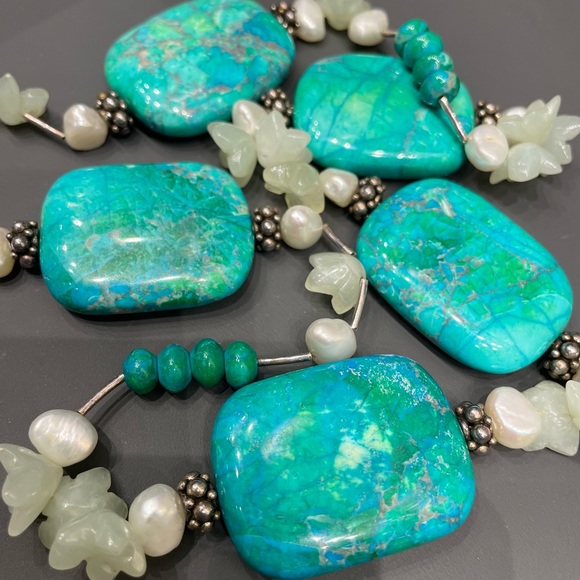 Semi Precious Stone Necklace - Picture 5 of 6